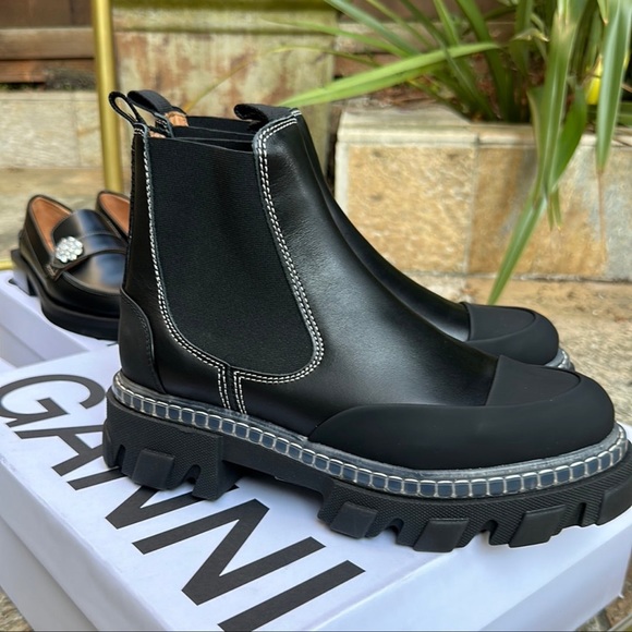 GANNI MID CHELSEA BOOTS - Picture 4 of 7